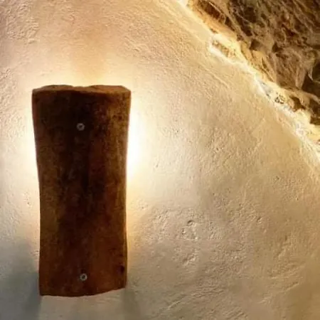 Cave House Lagada Mani *